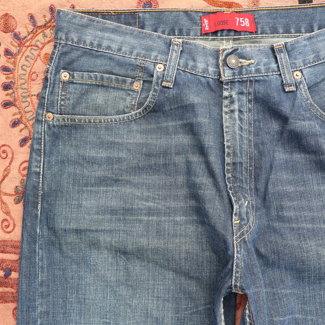 Levi jeans 758