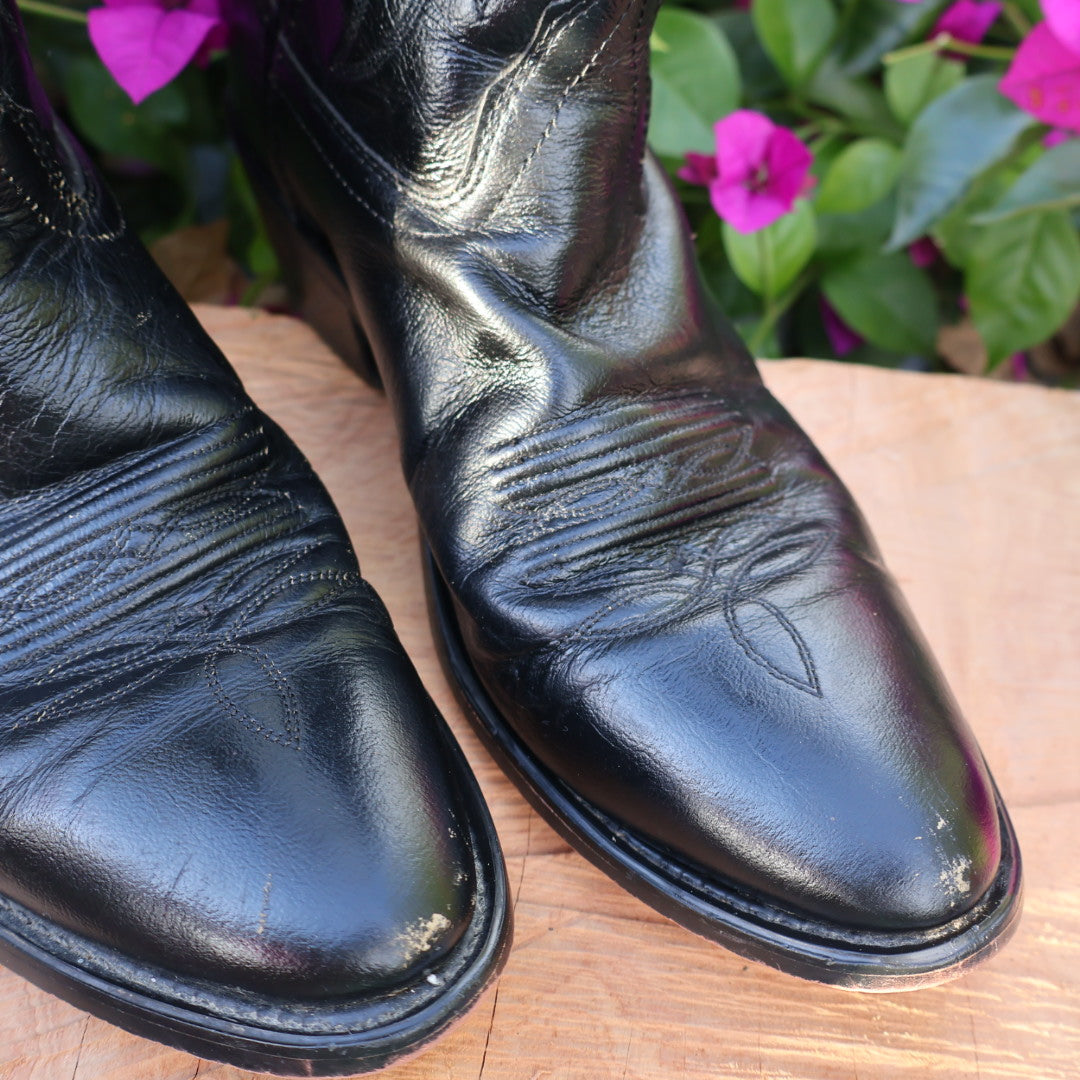 Leather cowgirl boots